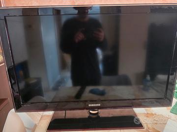 Coppia Tv Samsung e Telefunken