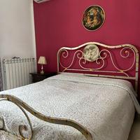 Letto matrimoniale +trittico (due comodini e comò)