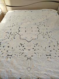 Coperta matrimoniale lavorata a mano