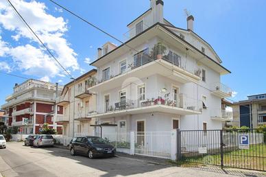 3 LOCALI A SAN BENEDETTO DEL TRONTO