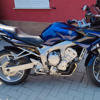 Yamaha FZR 600 - 2006