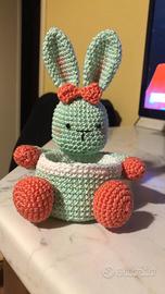 Coniglio porta accessori fai da te uncinetto