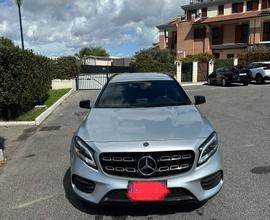 Mercedes GLA 200 premium night edition