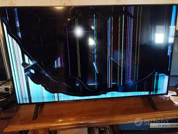 TV LG 50" NanoCell 50NANO796PB schermo rotto