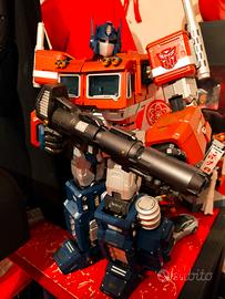 Optimus Prime gigante 