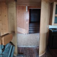 Porta a vetri con scatola in legno a mezzaluna