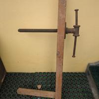 attrezzo antico per morsa di falegname