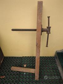 attrezzo antico per morsa di falegname