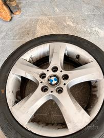 vend0 4 cerchi originale bmw da 17 con gomme