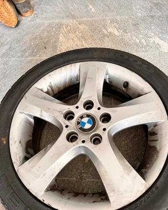 vend0 4 cerchi originale bmw da 17 con gomme