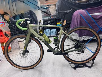 Bici GRAVEL CUBE
