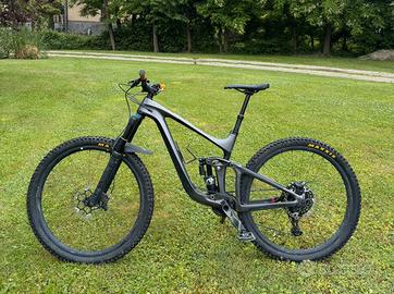 Giant Reign Pro 1