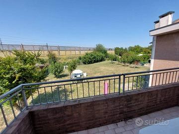Appartamento di 96 m² con 3 locali e box auto a Vi