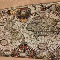 Arazzo con  planisfero 