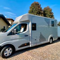 Van per cavalli renault master akx doppia cabina