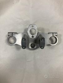 Suzuki SV 650 N 99/02 piastra superiore forcella