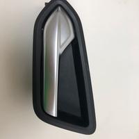 Maniglia interna anteriore sx renault captur 2021