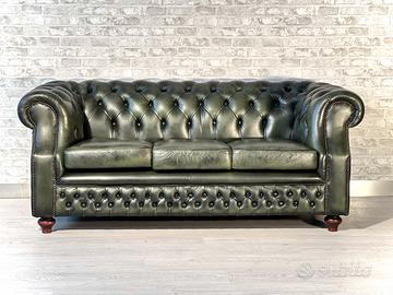 Divano Chesterfield inglese vintage in pelle