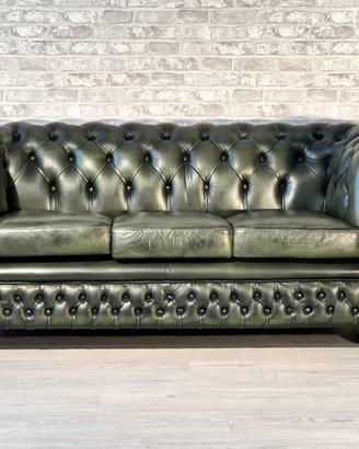 Divano Chesterfield inglese vintage in pelle