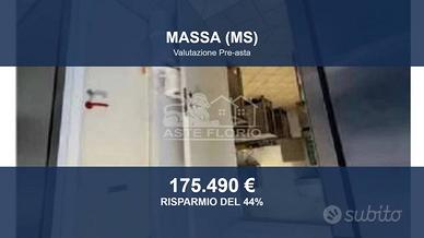 Immobile in asta di 160 m² a Massa