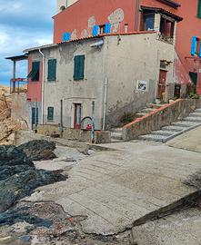  Casa sul mare nel Borgo al Cotone