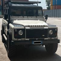 LAND ROVER DEFENDER 110 TD5 - 9 POSTI – ANNO 2006