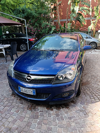 Opel Astra twin top
