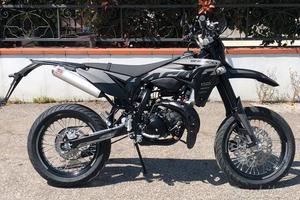 Scherco Sm Black Moon Rs - 2025