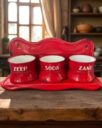 vasi smaltati antichi e supporto lavanderia 1900