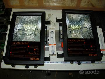 LAMPIONI DA ESTERNO OSRAM HALODIUM 250 CON LAMPADE