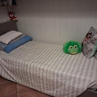 letto con ripostiglio