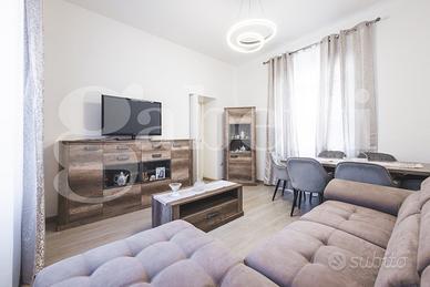 C/o via dante ristrutturato e arredato