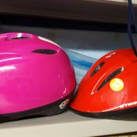 Coppia caschi ragazzo