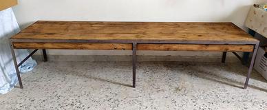 PIANO DI APPOGGIO IN LEGNO SU STRUTTURA METALLICA