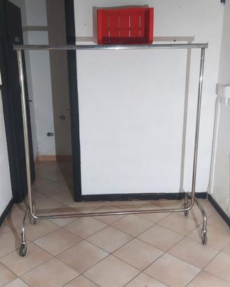 Espositore per vestiti
