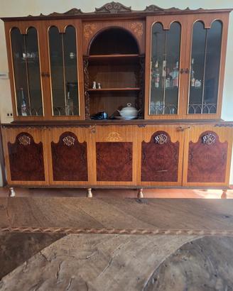 Credenza con vetrina 