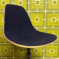 Sedia girevole Eames di Herman Miller originale