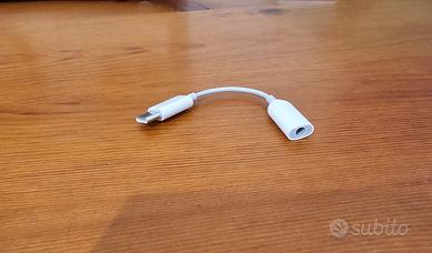 Adattatore usb-c a jack cuffie