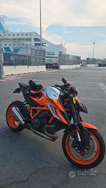 ktm 1290 superduke r 