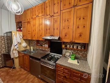 mobili cucina e anticamera