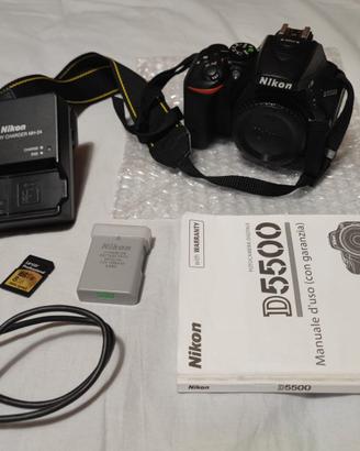 Set corpo macchina Nikon D5500 (NO obiettivo)