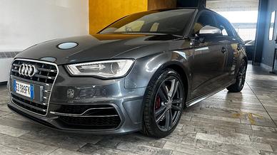 AUDI S3 SPB 2.0 TFSI quattro S tronic- UNICOPROP