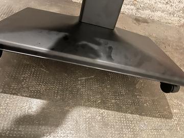 Supporto universale televisore e compiuter