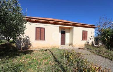 VILLA SINGOLA A TORREVECCHIA TEATINA