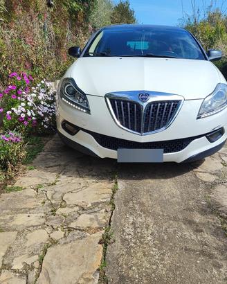 lancia delta 1.6 120 cv