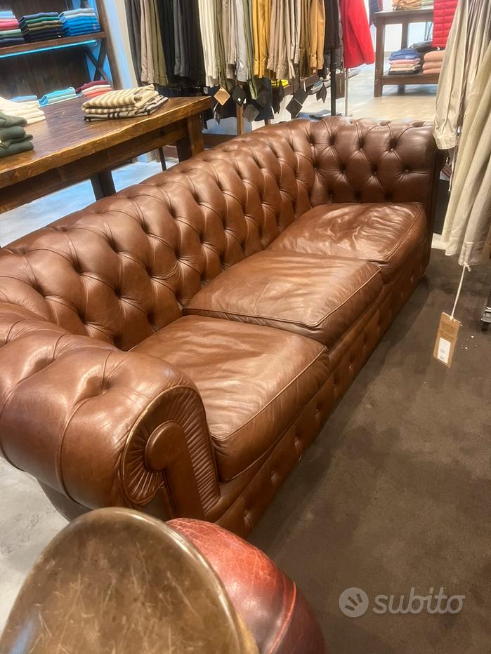 Vendo Divano Chesterfield Cerca Divano Usato Divano A Posti