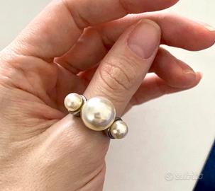Ring #pearls anello con perle finte