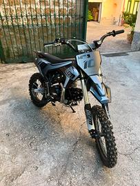 Lem 125 semiautomatico modello 2026 colore batman