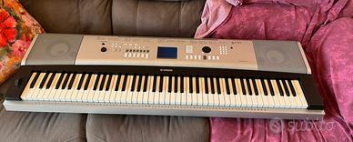 TASTIERA YAMAHA Portable GrandPiano DGX 520