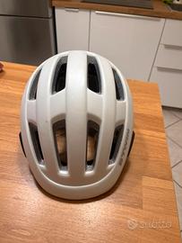 Casco bicicletta.